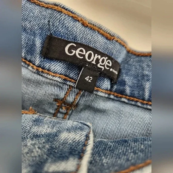 Stylish Men's Distressed Denim  Shorts - Ripped & Stretch Fit for Casual Wear - Picture 14 of 14